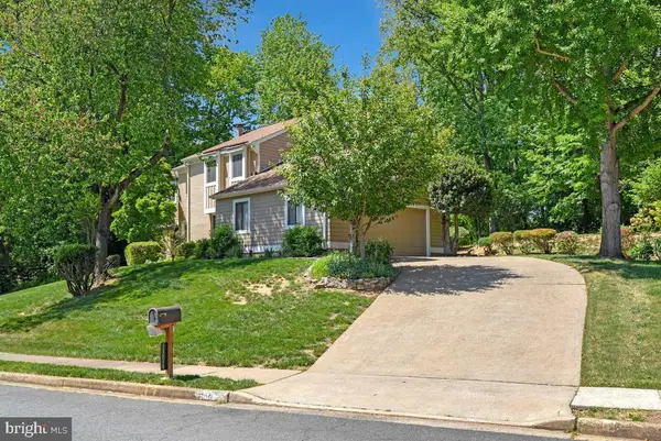 11814 Blue Spruce Rd, RESTON, VA 20191