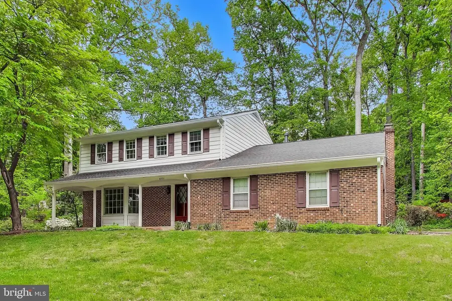 6820 Colburn Dr, Annandale, VA 22003 - #2