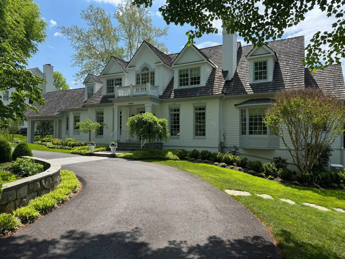 6809 Sorrel St, McLean, VA 22101 - #1