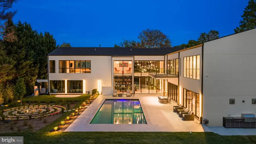 8970 Brook Road, McLean, VA 22102 - #2