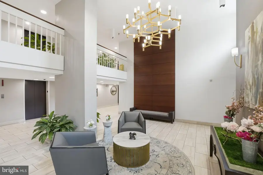 2311 Pimmit Dr #1019, Falls Church, VA 22043 - #2
