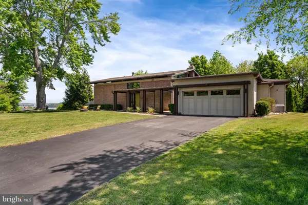 1102 Gatewood Dr, ALEXANDRIA, VA 22307