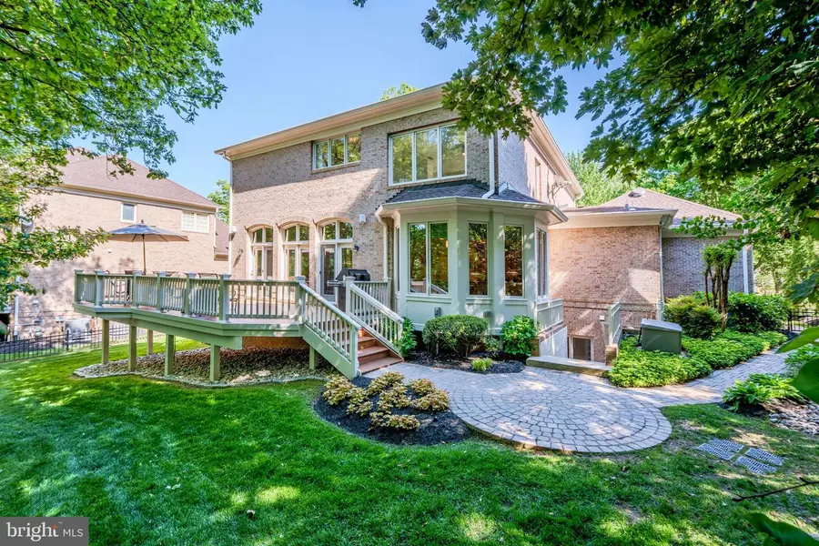 11096 Whitstone Pl, Reston, VA 20194 - #2