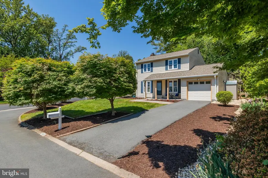 9556 Pine Bough Pl, Vienna, VA 22181 - #2