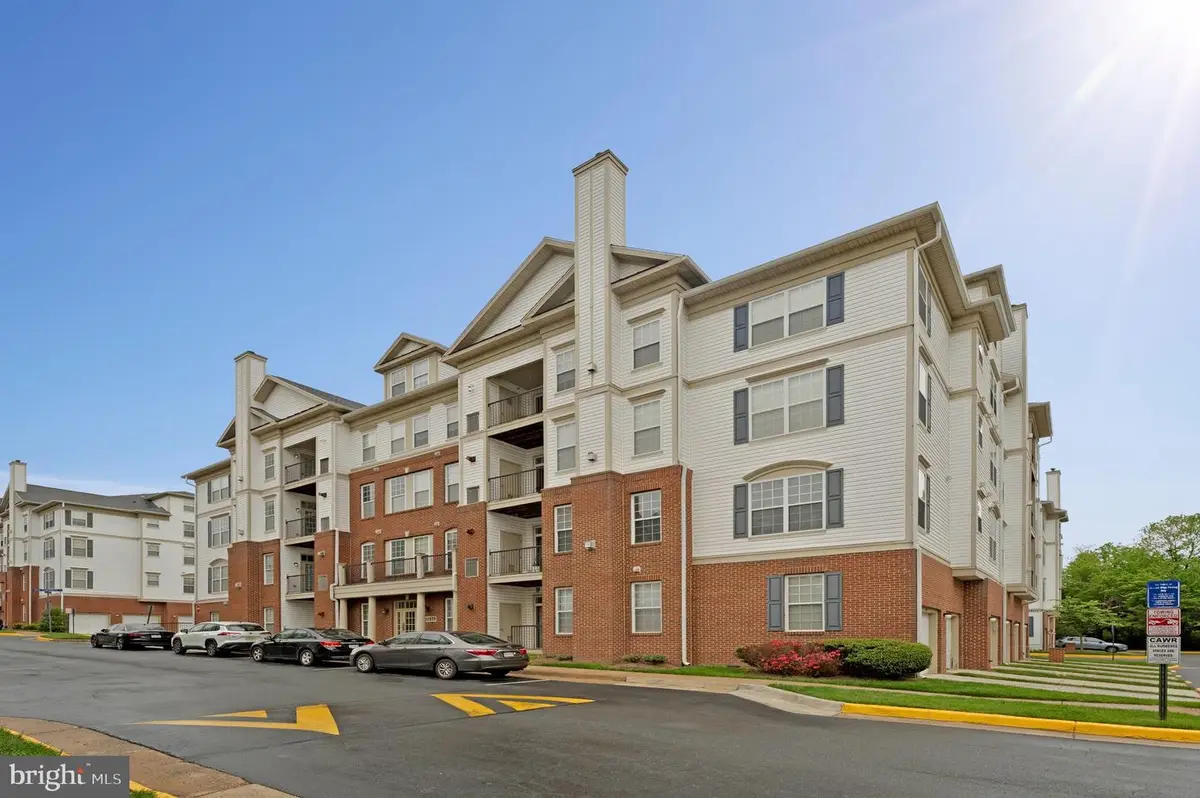 11575 Cavalier Landing Ct #301, Fairfax, VA 22030 - #1