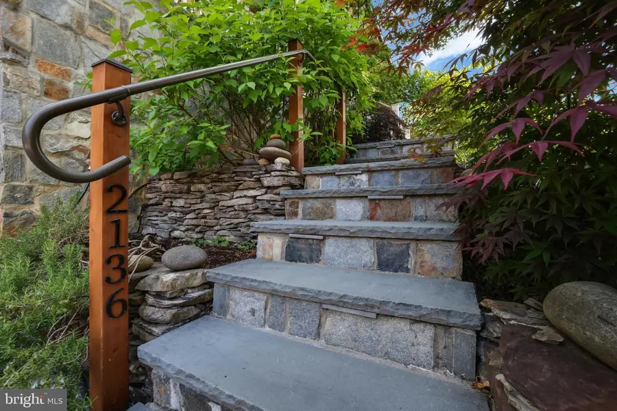 2136 Powhatan St, Falls Church, VA 22043 - #3