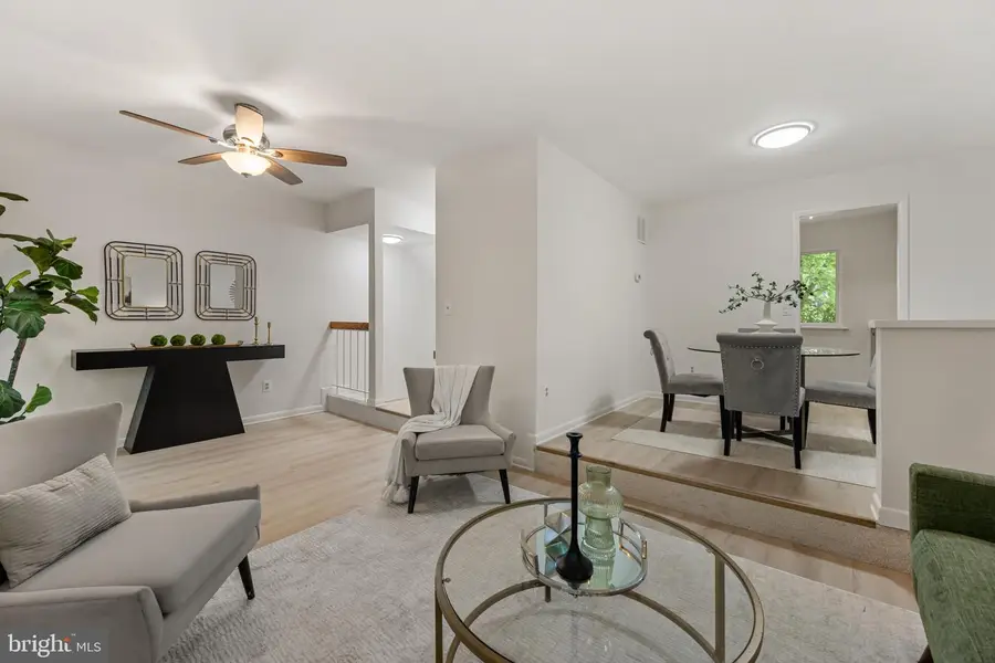11944 Barrel Cooper Ct, Reston, VA 20191 - #2