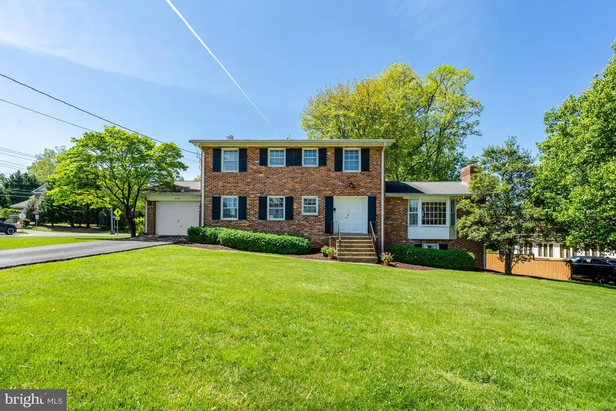 6413 Noble Dr, McLean, VA 22101 - #1