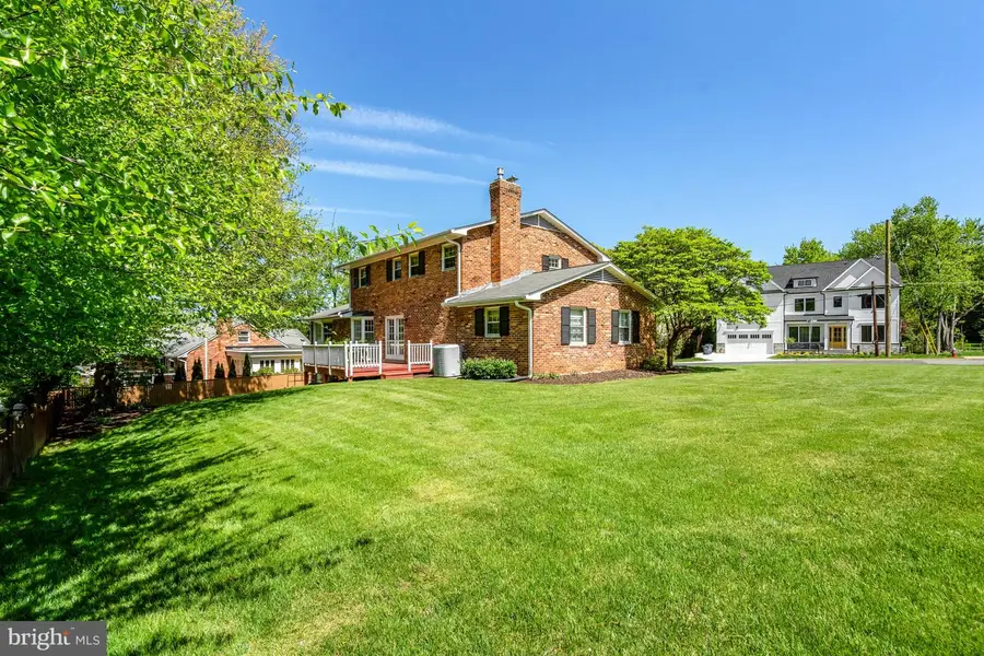 6413 Noble Dr, McLean, VA 22101 - #3