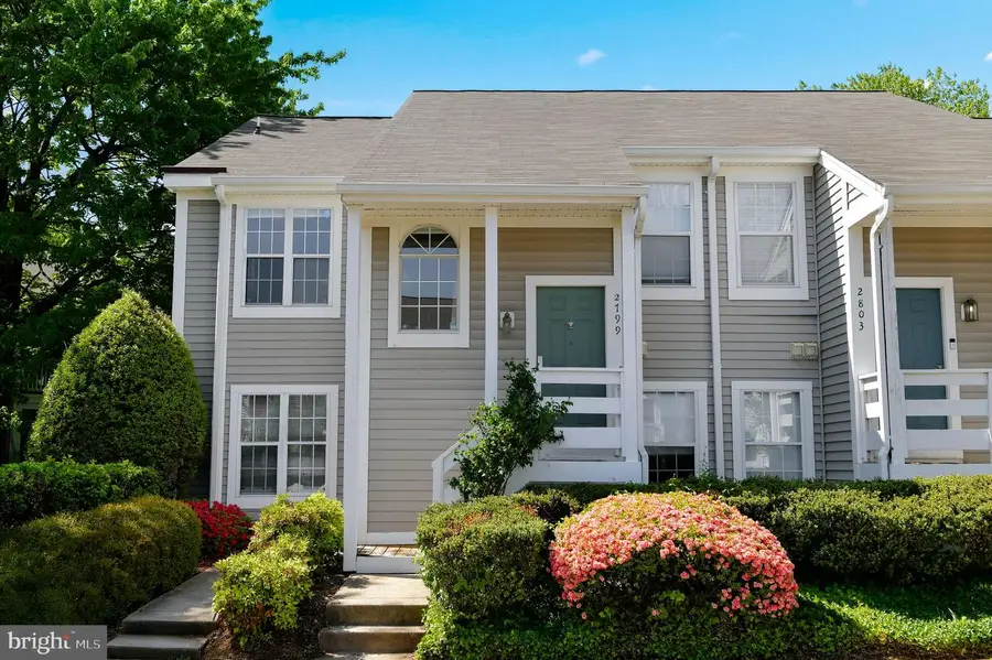 2799 Yarling Ct #2799, Falls Church, VA 22042 - #2