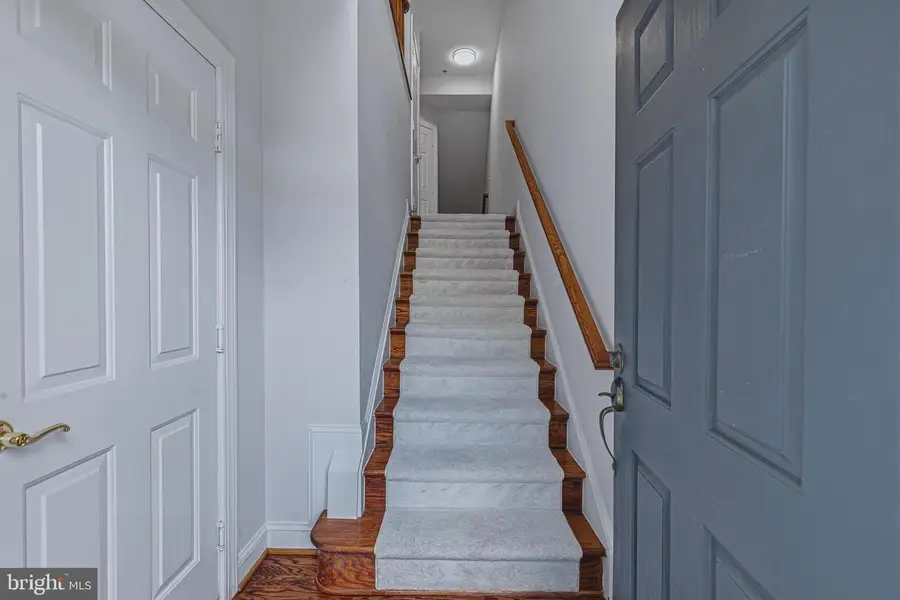 4138 Timber Log Way, Fairfax, VA 22030 - #3