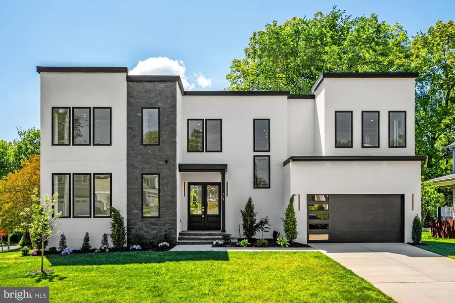 719 Meadow Ln Sw, Vienna, VA 22180 - #2