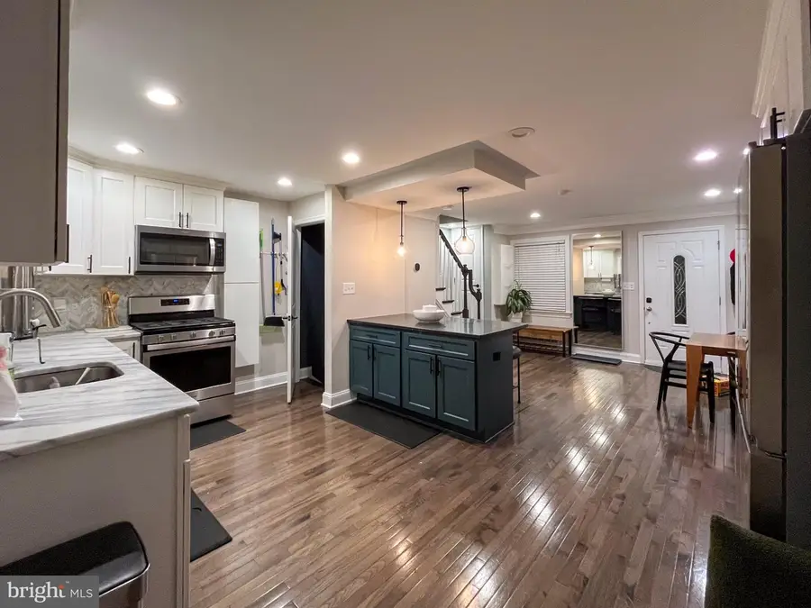 2329 Riverside Ter, Alexandria, VA 22303 - #3