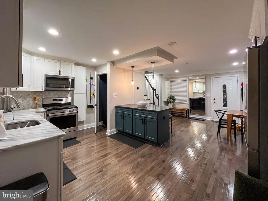 2329 Riverview Ter, Alexandria, VA 22303 - #3