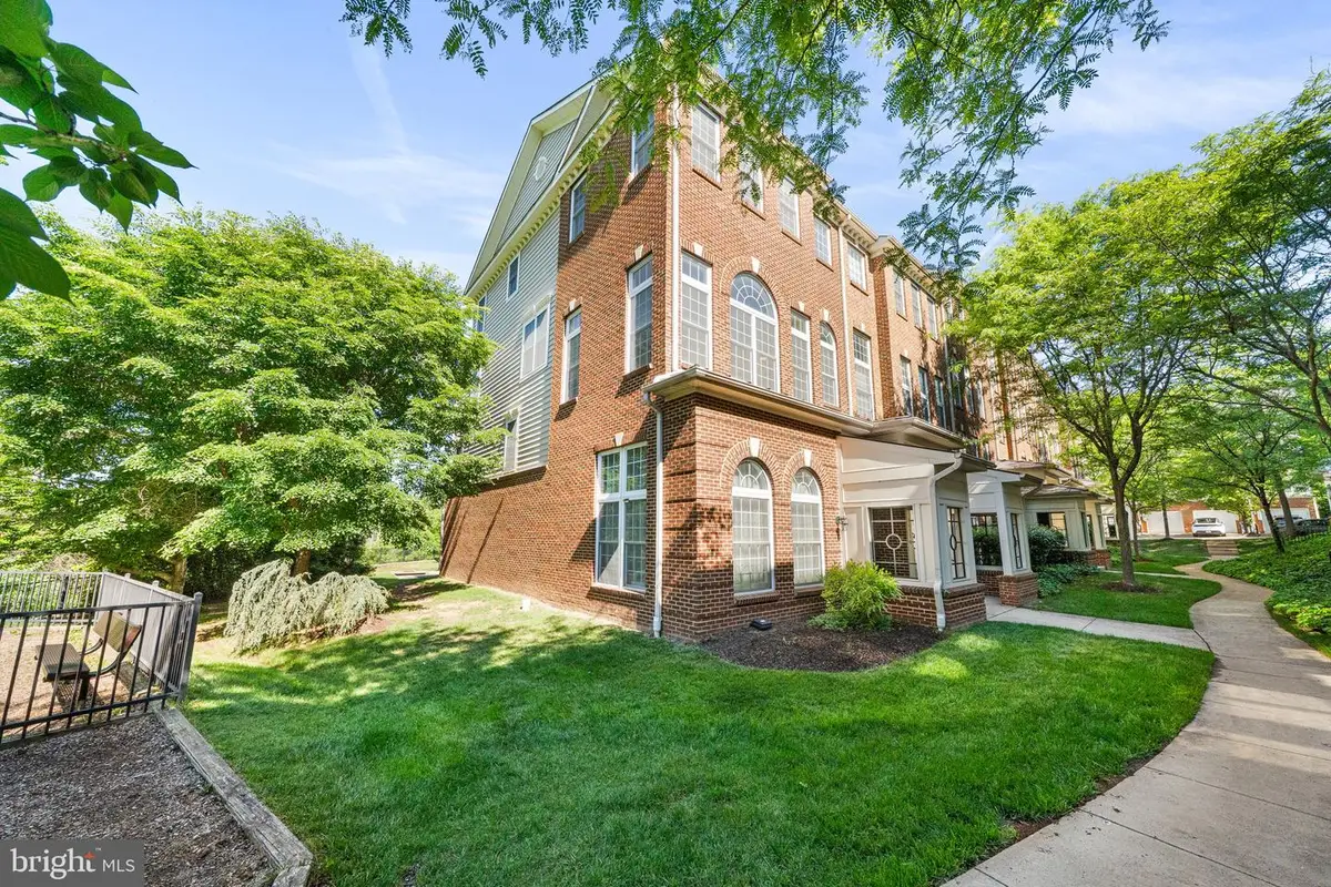 4431-b Eastwick Ct, Fairfax, VA 22033 - #1