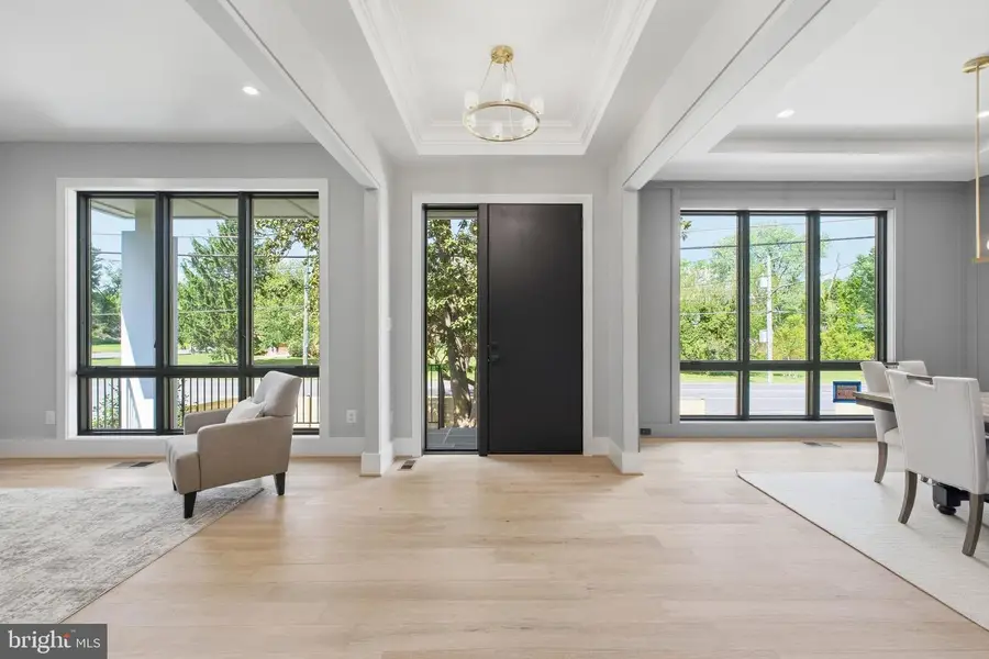1736 Great Falls St, McLean, VA 22101 - #2