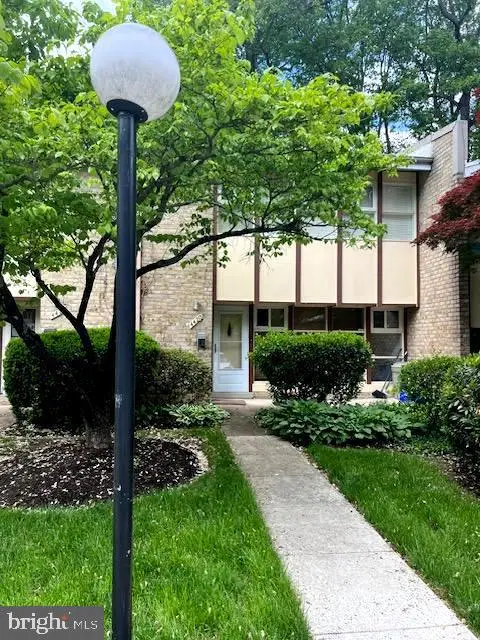 4420 Forest Glen Ct, Annandale, VA 22003 - #2