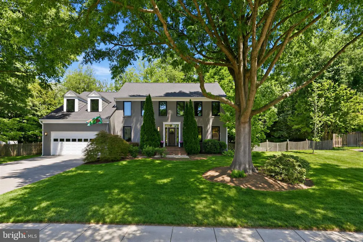 7713 Midday Ln, Alexandria, VA 22306 - #1