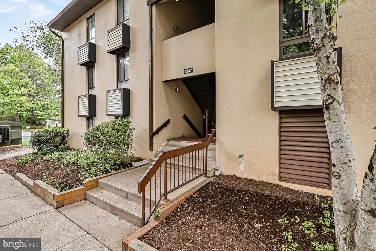 2247 Castle Rock Sq #12c, Reston, VA 20191 - #1