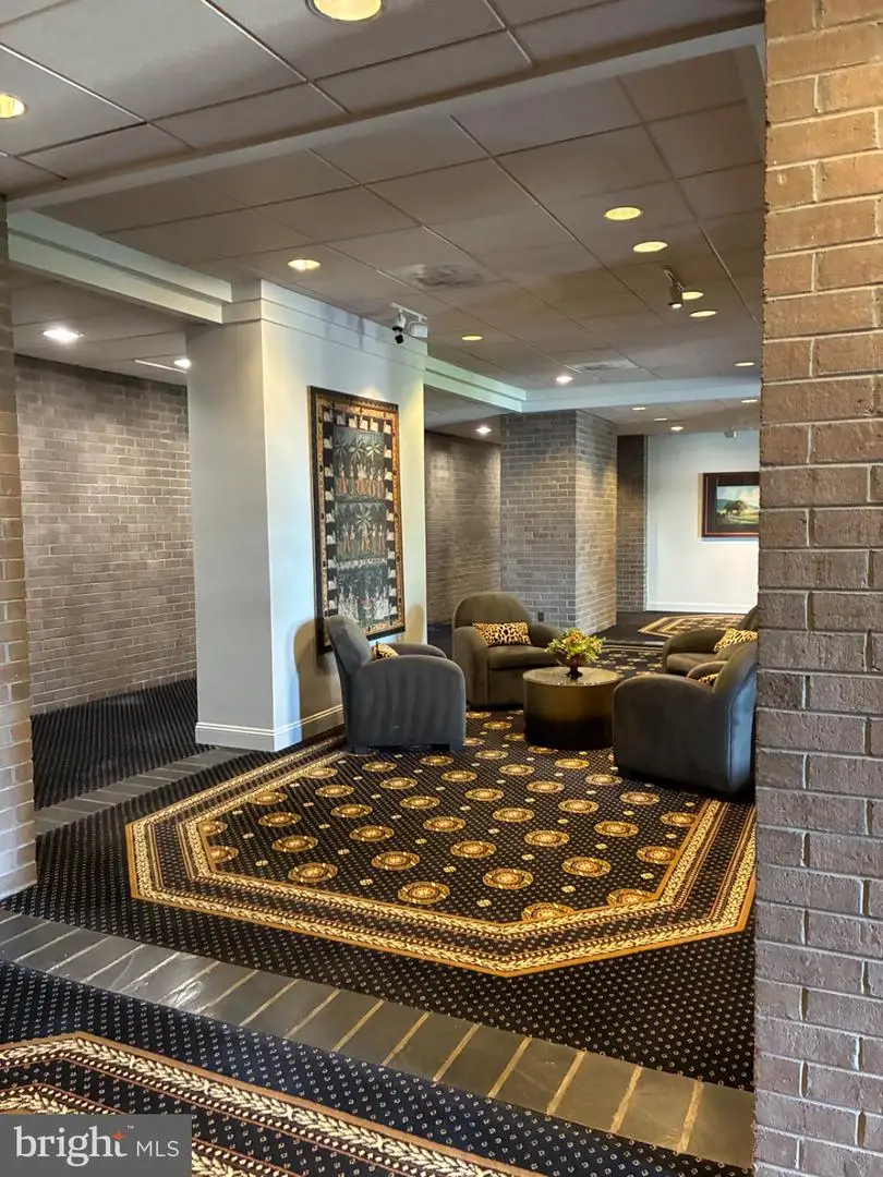 1800 Old Meadow Rd #101, McLean, VA 22102 - #3