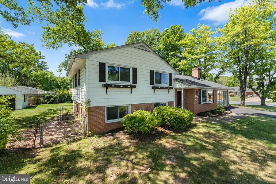 14707 Braddock Rd, Centreville, VA 20120 - #2