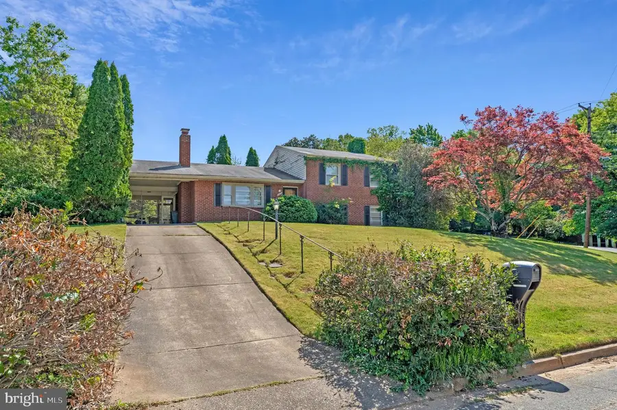 1805 Dumbarton St, McLean, VA 22101 - #3