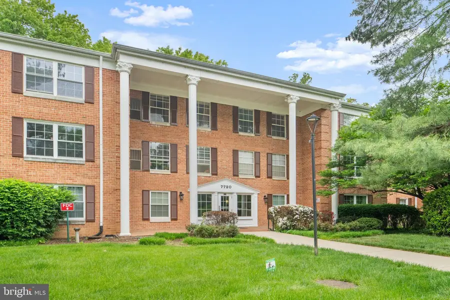 7720 Tremayne Pl #111, McLean, VA 22102 - #3
