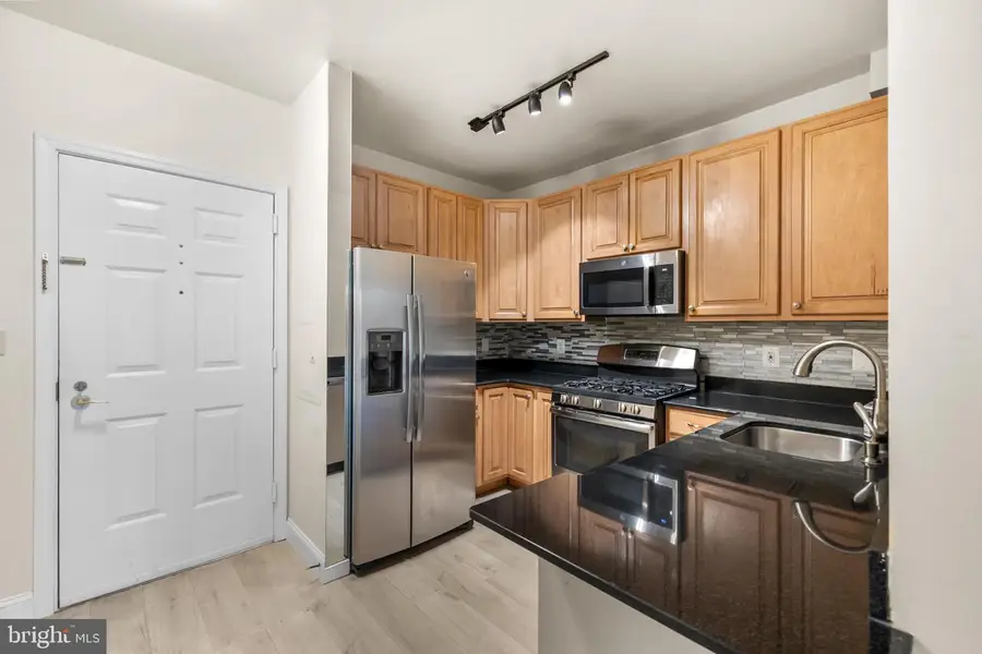 1641 International Dr #412, McLean, VA 22102 - #2