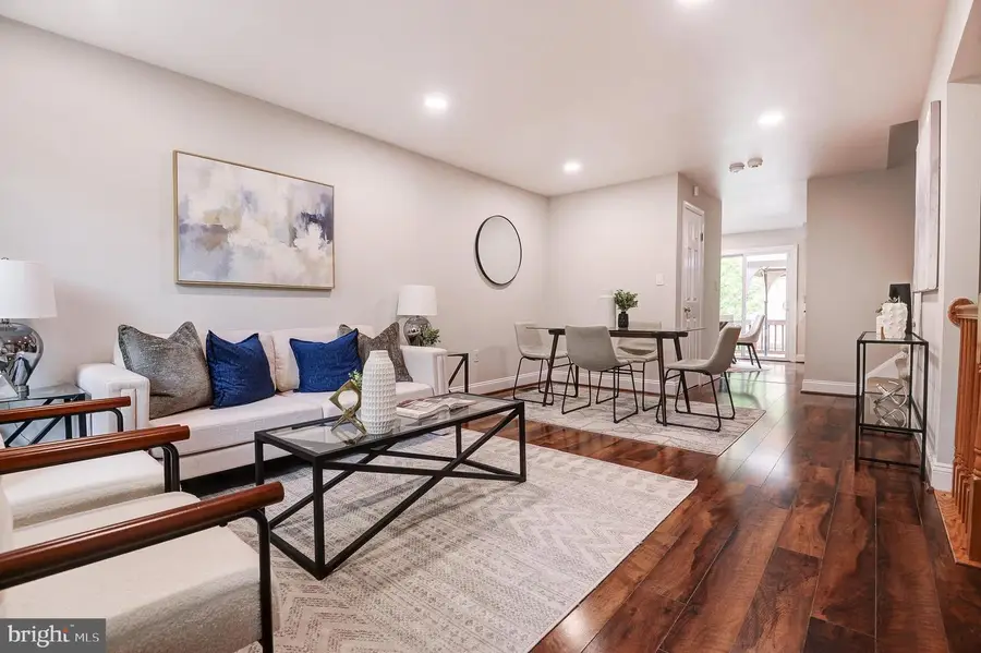 7832 Gum Springs Village Dr, Alexandria, VA 22306 - #3