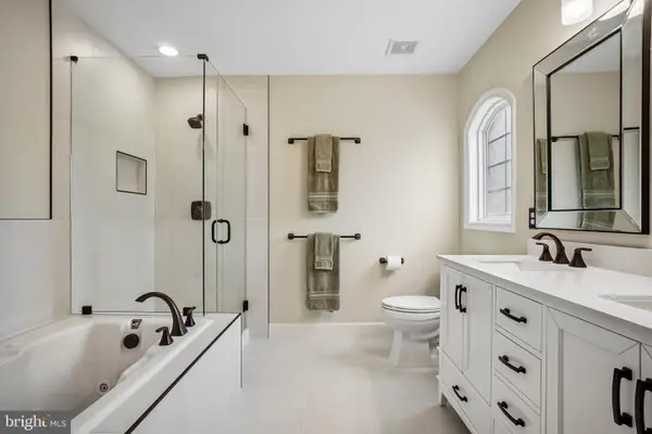 5989 Grand Pavilion Way, ALEXANDRIA, VA 22303
