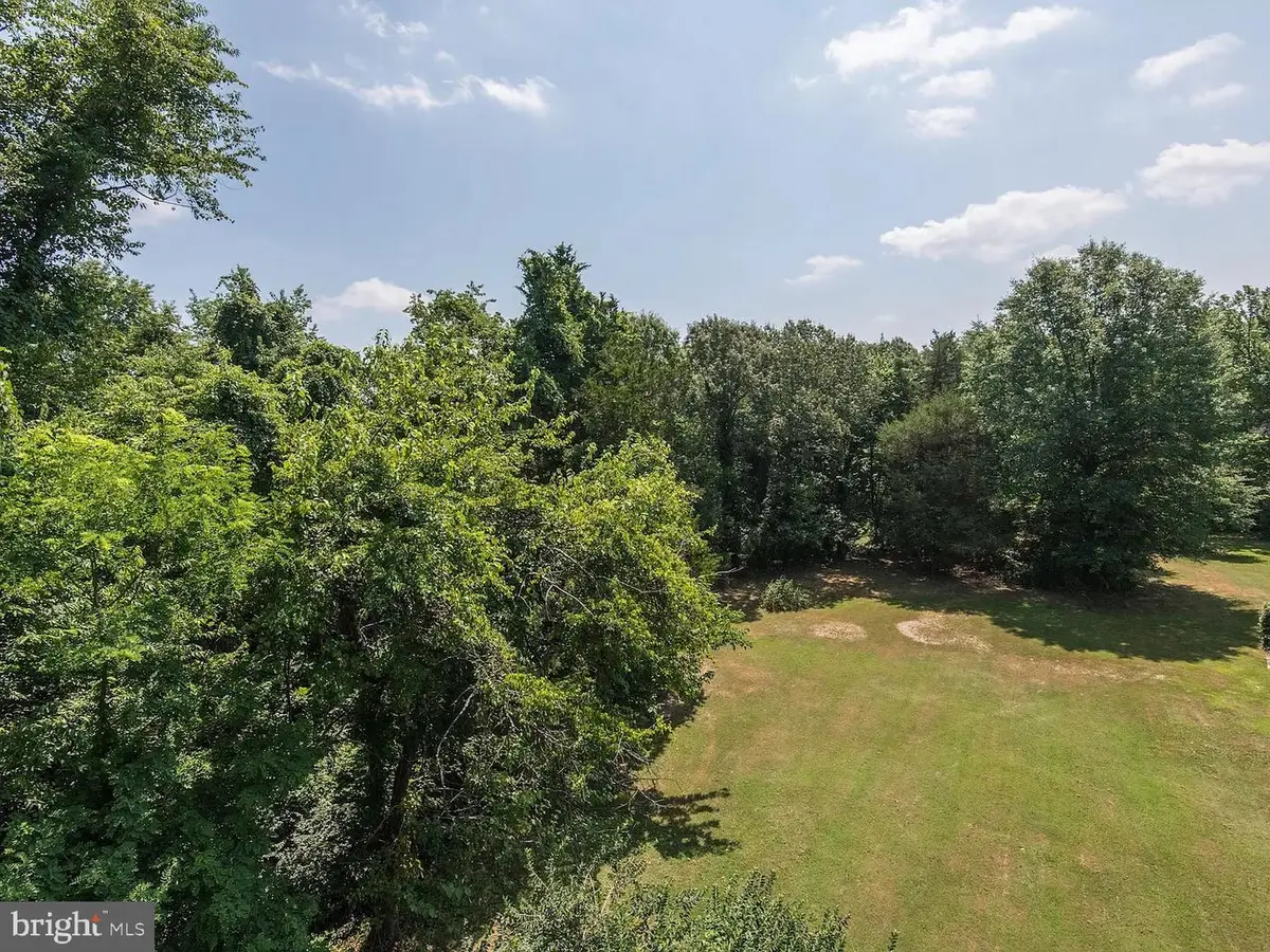 5516 Summit St, Centreville, VA 20120 - #1