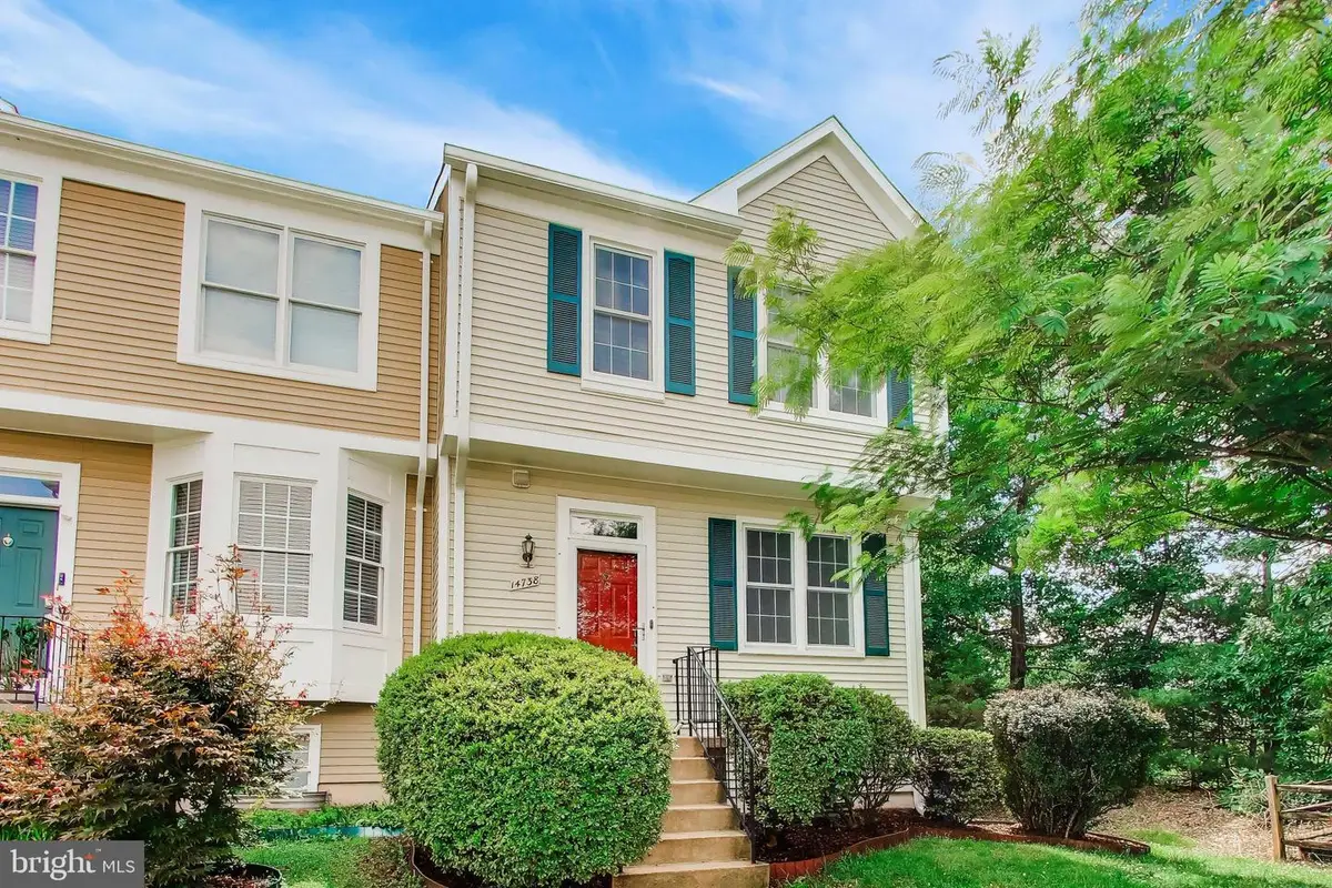 14738 Grobie Pond Ln, Centreville, VA 20120 - #1