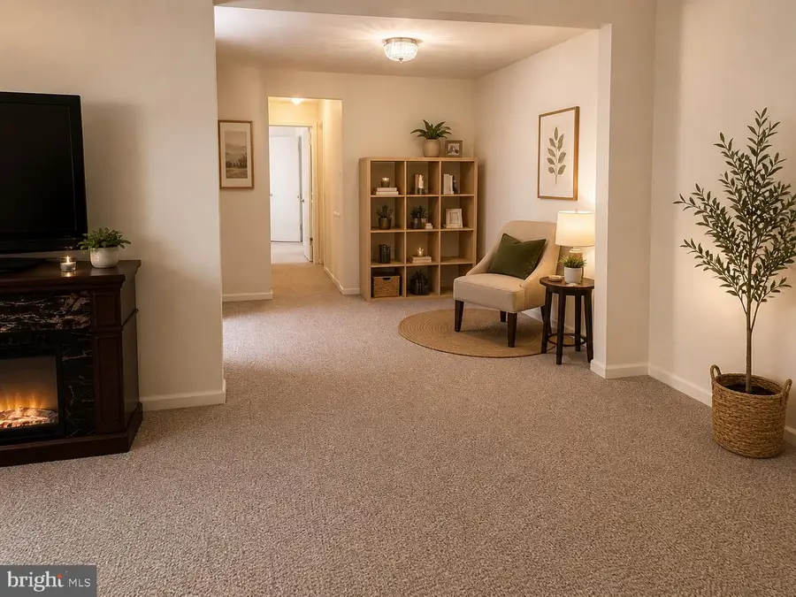 8316 Tobin Rd #33, Annandale, VA 22003 - #3