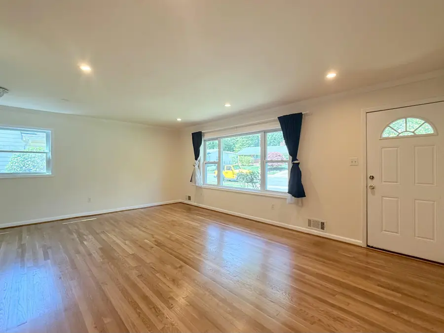 100 James Dr Sw, Vienna, VA 22180 - #3