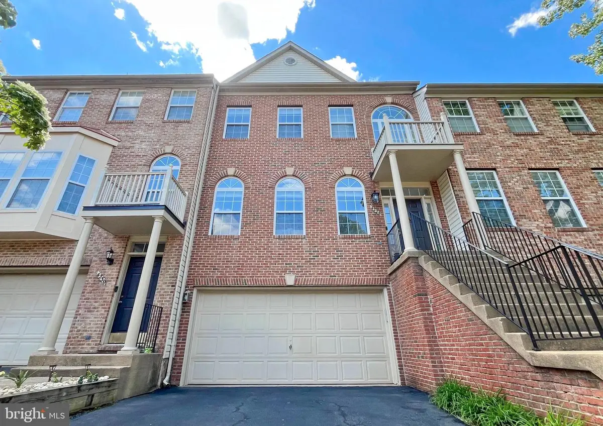 4228 Trumbo Ct, Fairfax, VA 22033 - #1