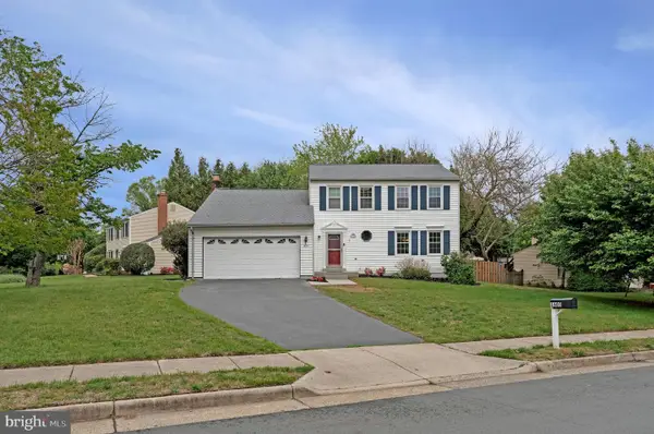 1603 Hiddenbrook Dr, HERNDON, VA 20170