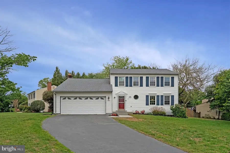 1603 Hiddenbrook Dr, Herndon, VA 20170 - #2