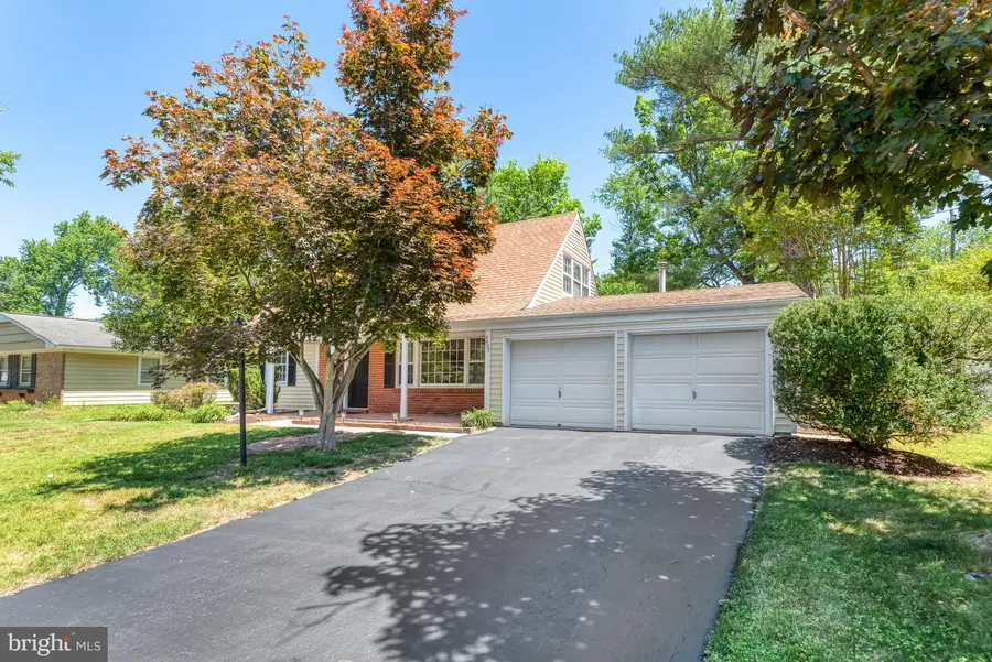 4407 Manor Hall Ln, Fairfax, VA 22033 - #3