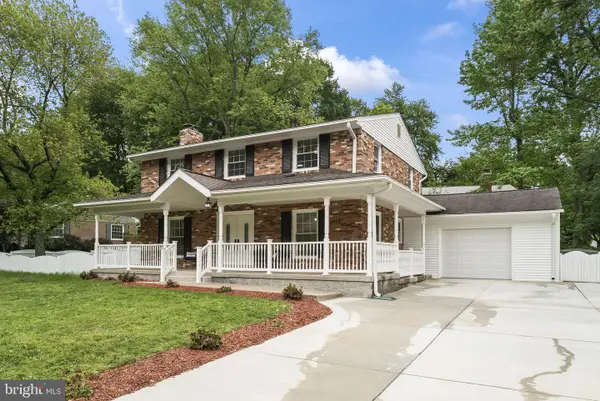 5219 Holden St, FAIRFAX, VA 22032