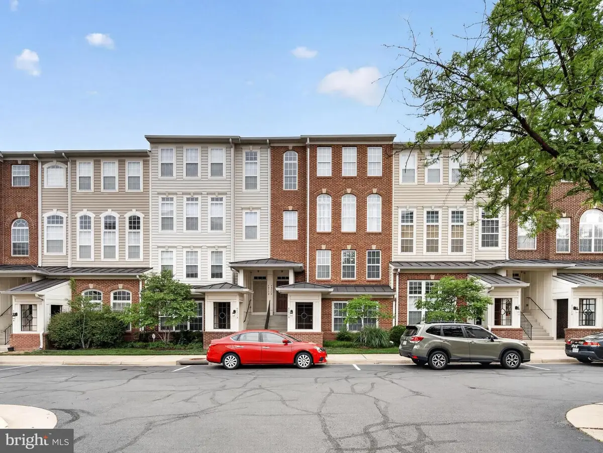 6055-a Wicker Ln #127, Centreville, VA 20121 - #1