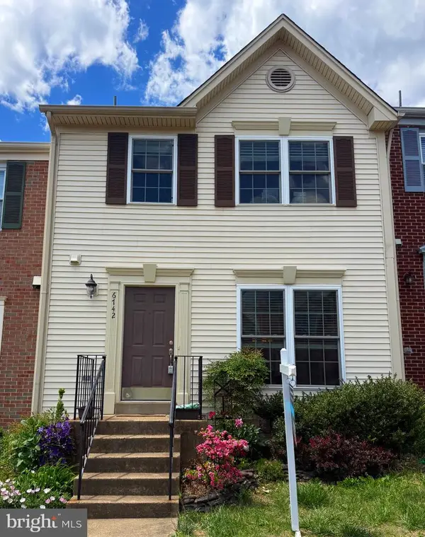 6742 Rockledge Pl, CENTREVILLE, VA 20121