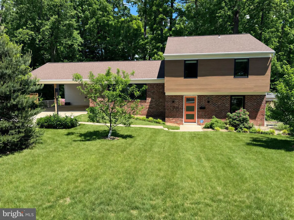 6131 Sherborn Ln, Springfield, VA 22152 - #1