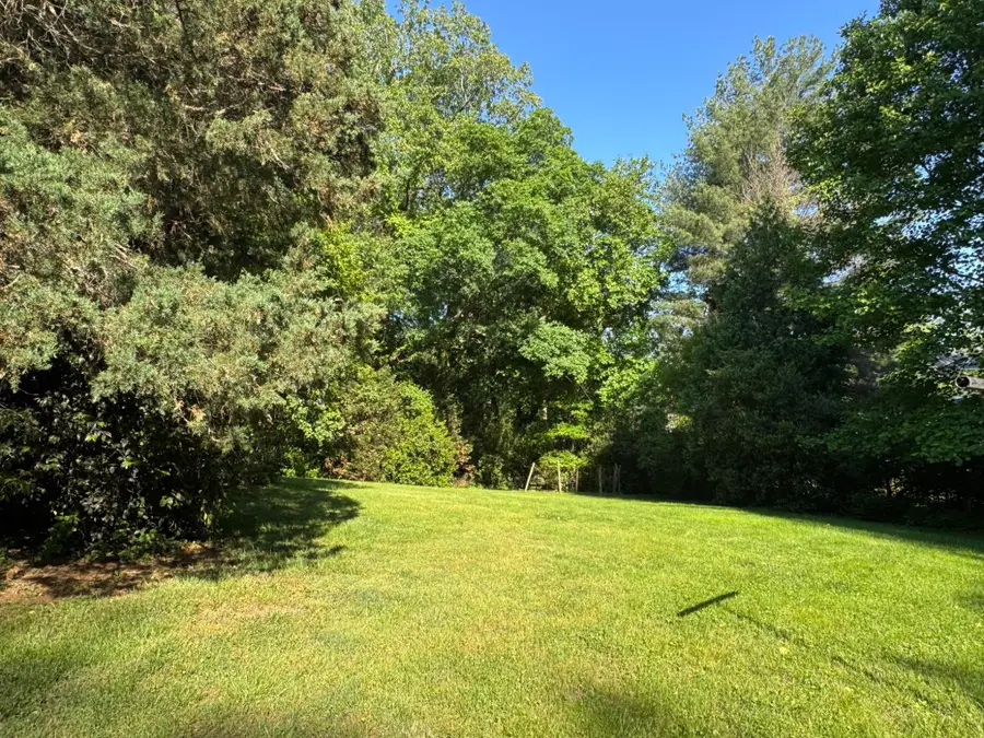 10221 Oakton Dr, Oakton, VA 22124 - #3