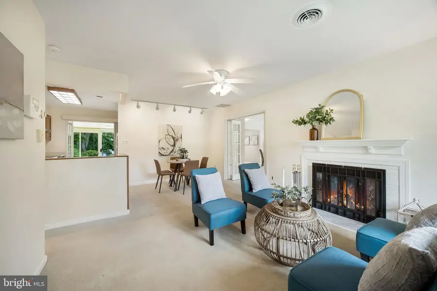 7714 Weber St, Annandale, VA 22003 - #3
