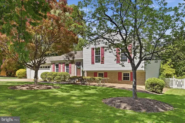 8112 Revatom Ct, DUNN LORING, VA 22027