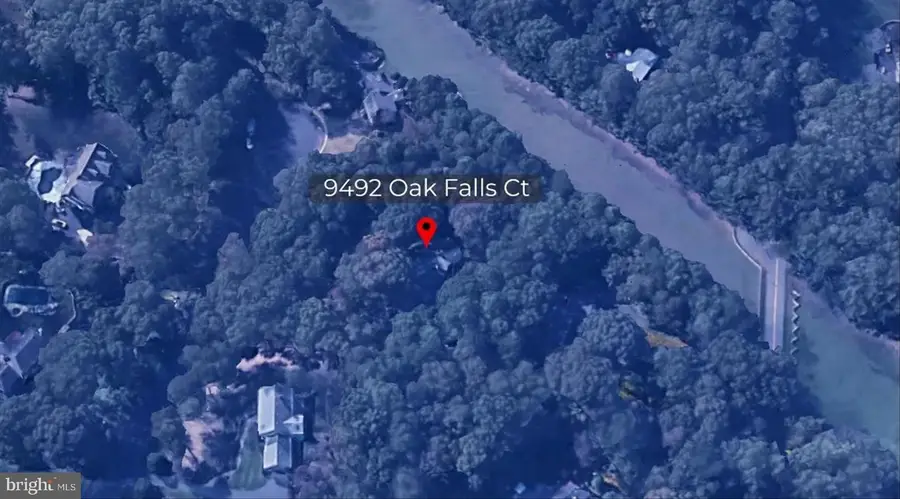 9492 Oak Falls Ct, Great Falls, VA 22066 - #3