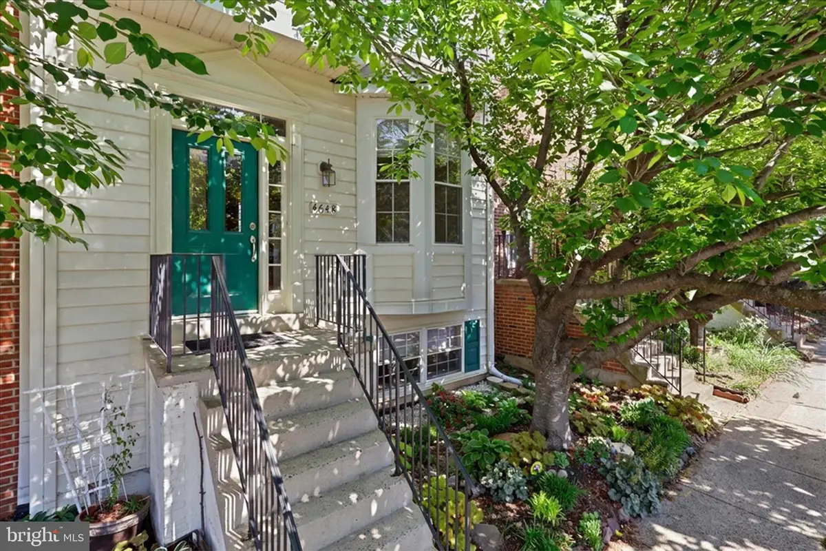 4648 Deerwatch Dr, Chantilly, VA 20151 - #1