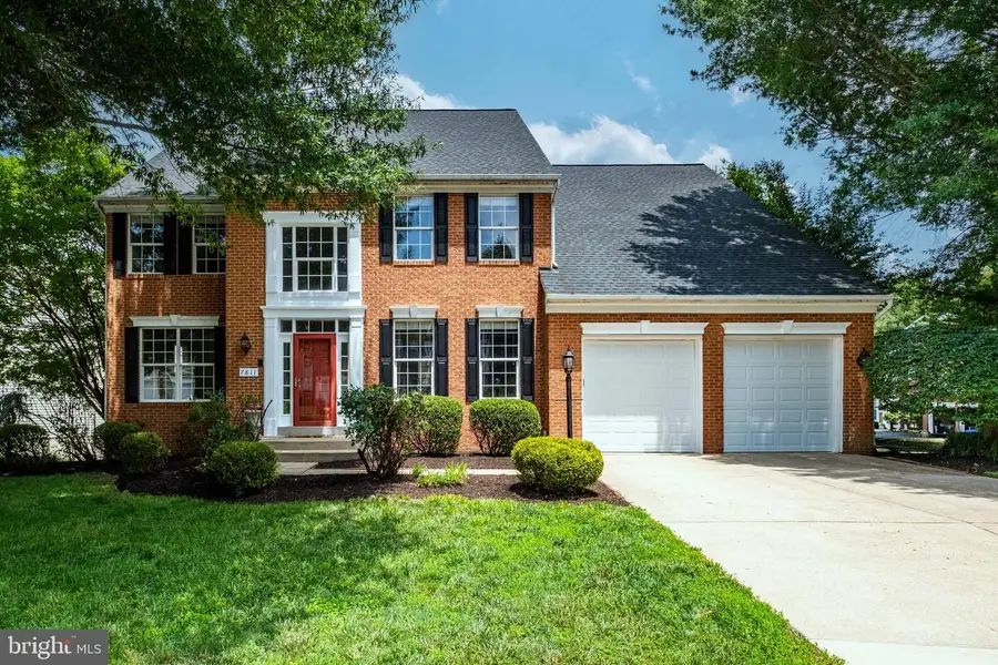 7811 Thornfield Ct, Fairfax Station, VA 22039 - #3