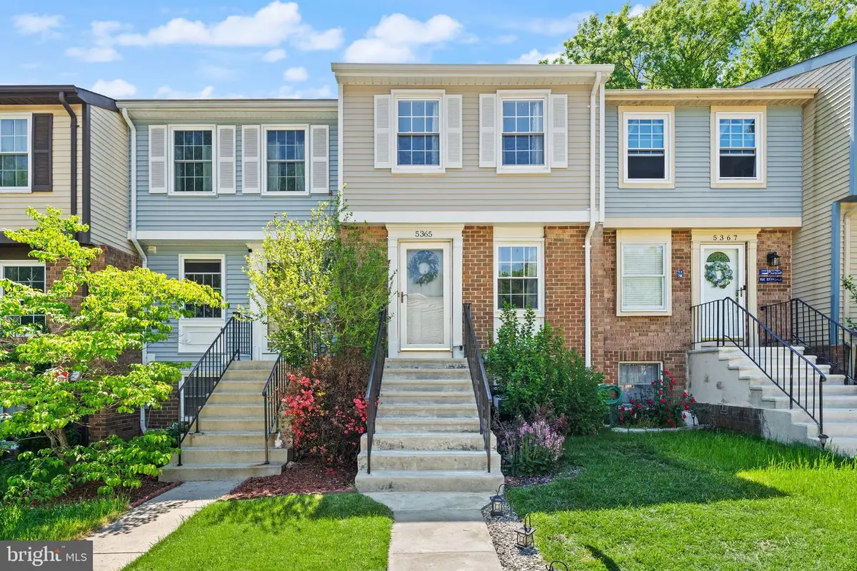 5365 Harbor Court Dr, Alexandria, VA 22315 - #1