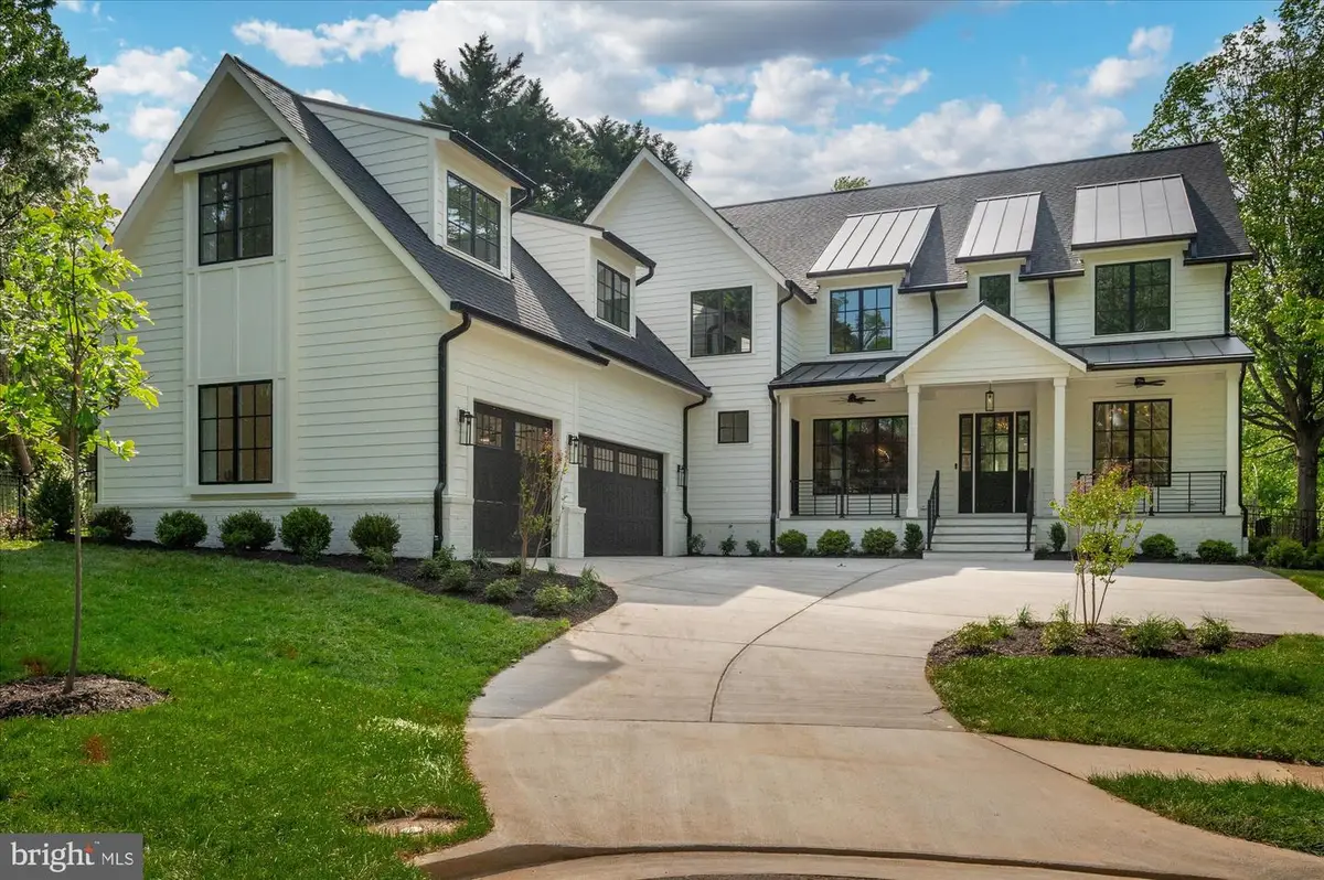 1800 Monza Rd, McLean, VA 22101 - #1
